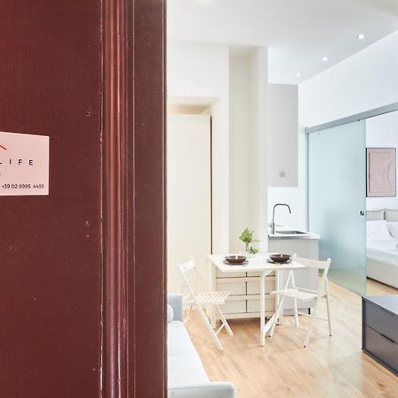 Spacious Flat Close To Fondazione Prada & Metro Milano Exteriör bild