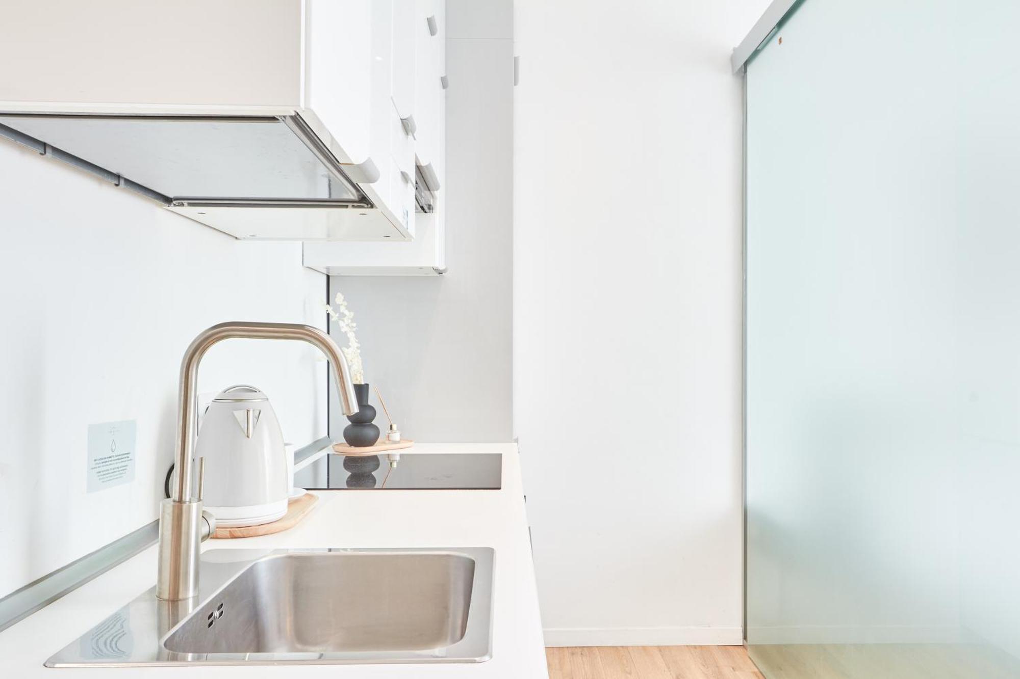 Spacious Flat Close To Fondazione Prada & Metro Milano Exteriör bild